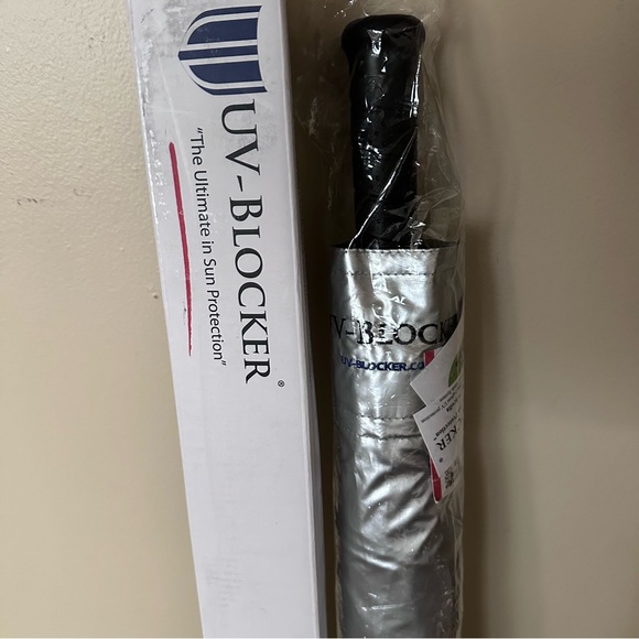 UV-BLOCKER UV Protection Golf Umbrella - Picture 3 of 6